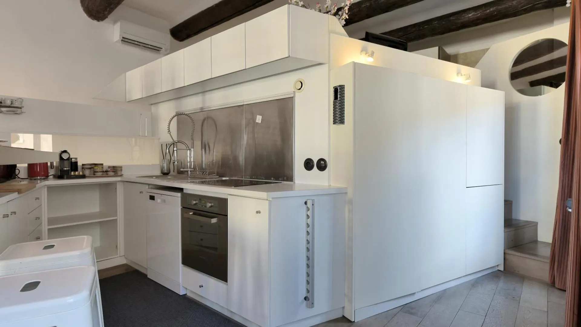 Hotel Loft Vieux Port à Marseille 0*,  France